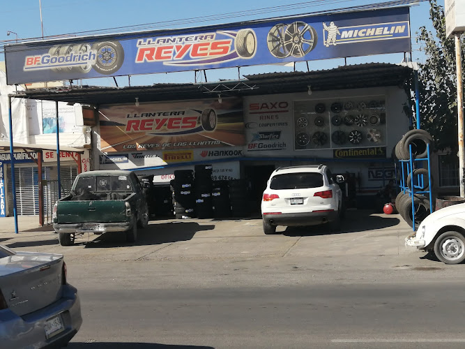 Llantera Reyes