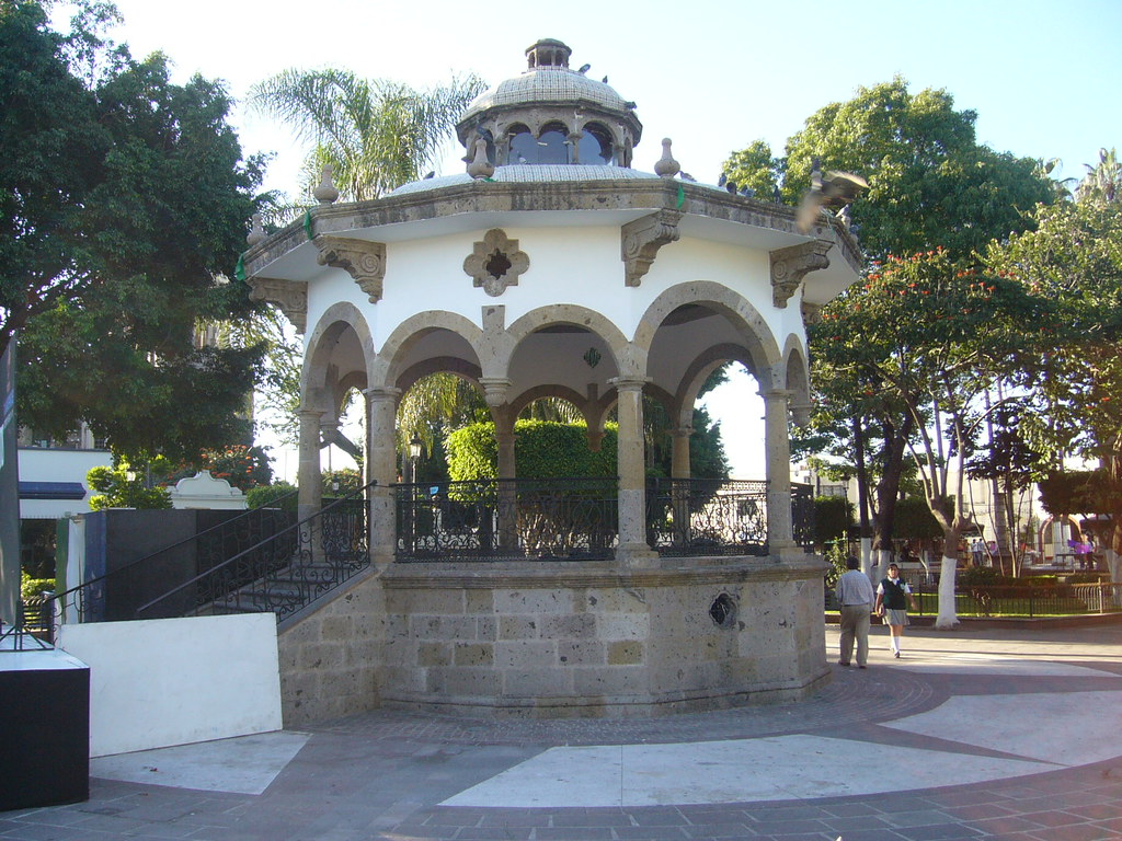 Llanteras en Tlaquepaque
