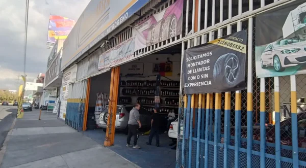 Llantera Grupo Llarsen Diagonal